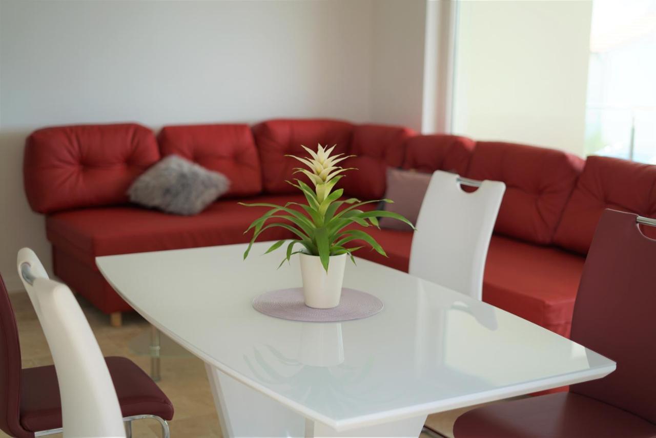 Villa M - Your Business & Holiday Apartment In Шибеник Экстерьер фото