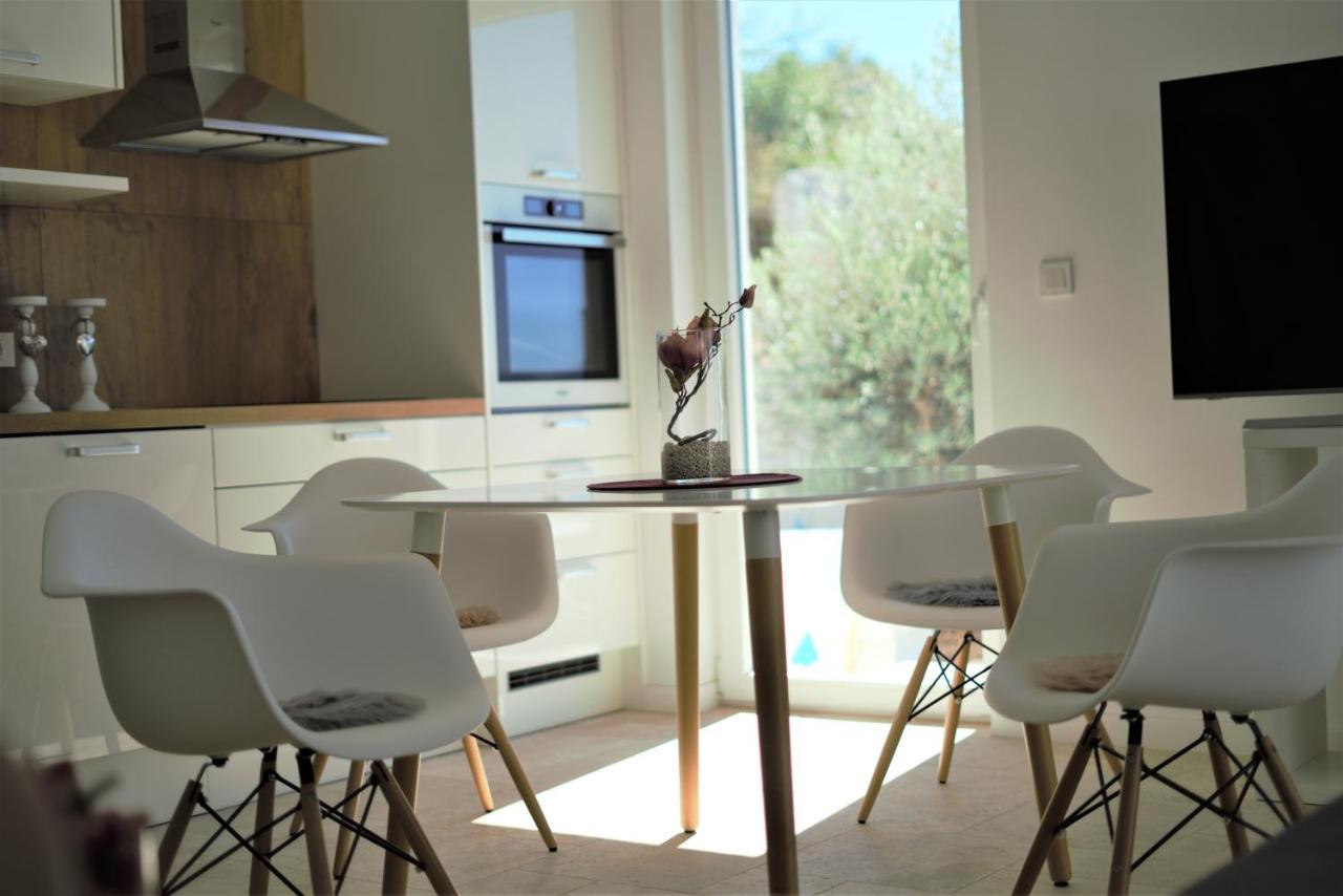 Villa M - Your Business & Holiday Apartment In Шибеник Экстерьер фото