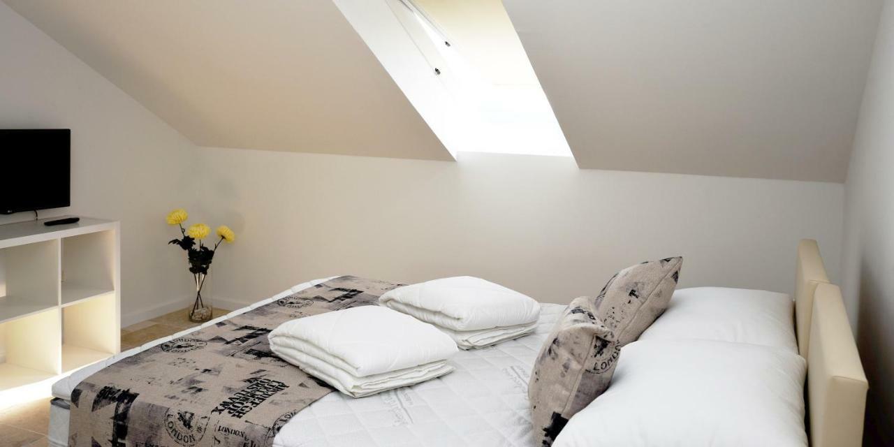 Villa M - Your Business & Holiday Apartment In Шибеник Экстерьер фото